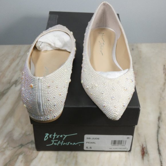 NiB - Betsey Johnson Irredecent Pearl Rhinestones Jude Ballet Flat, Pearl, 5.5 - Picture 9 of 9